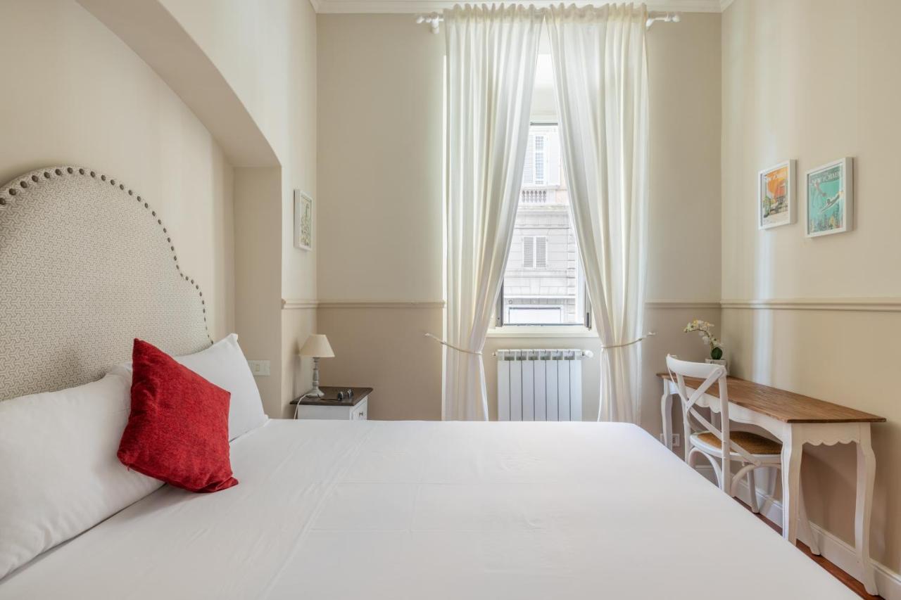Charming Apartment With Patio A Few Steps From Colosseum Екстер'єр фото