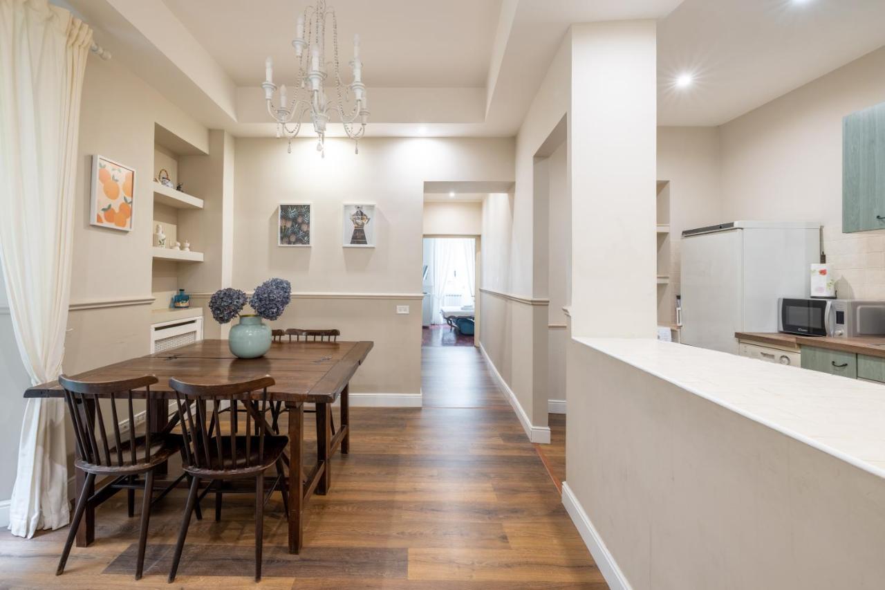 Charming Apartment With Patio A Few Steps From Colosseum Екстер'єр фото