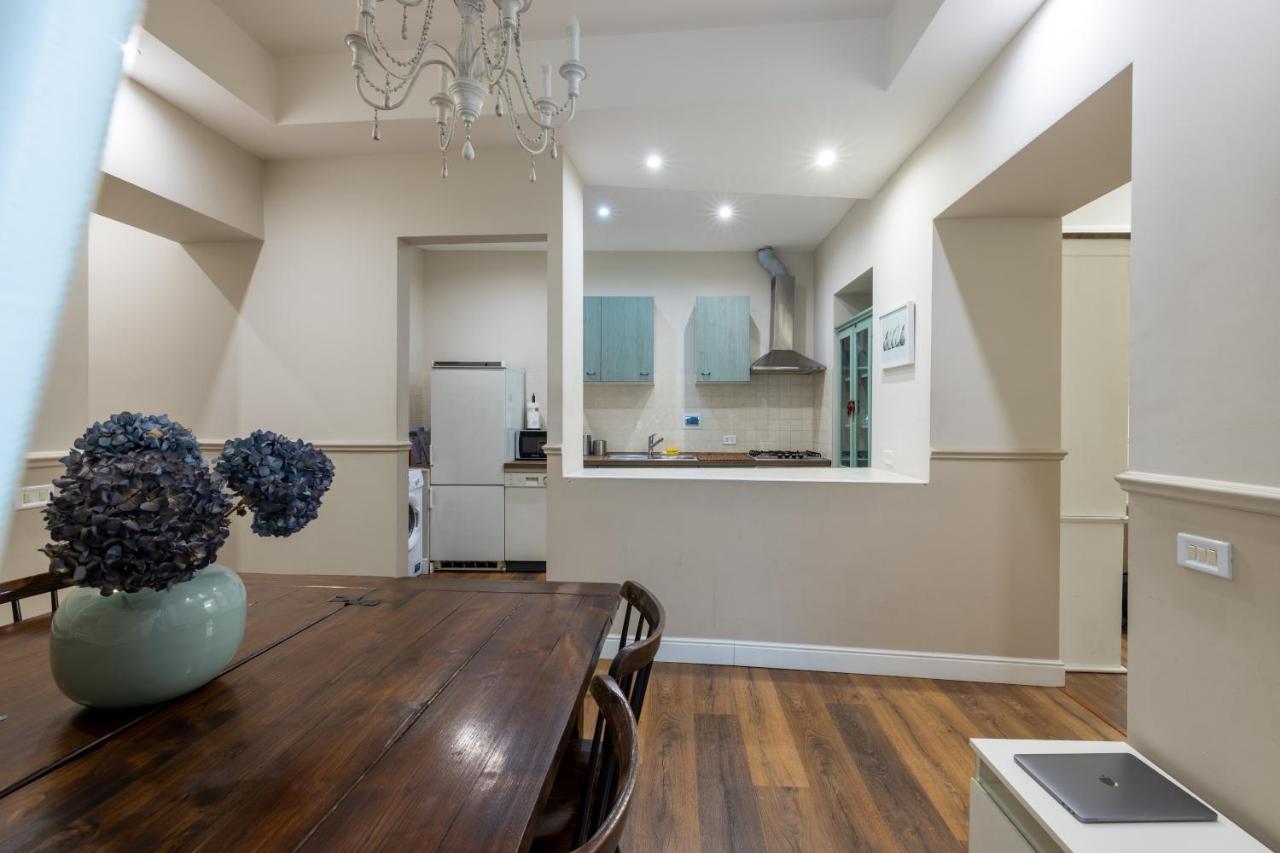 Charming Apartment With Patio A Few Steps From Colosseum Екстер'єр фото