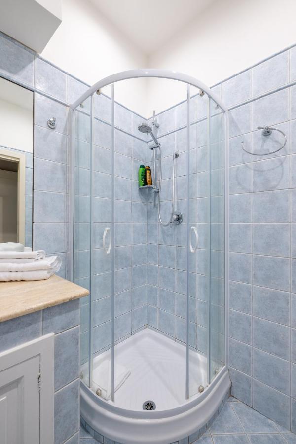 Charming Apartment With Patio A Few Steps From Colosseum Екстер'єр фото