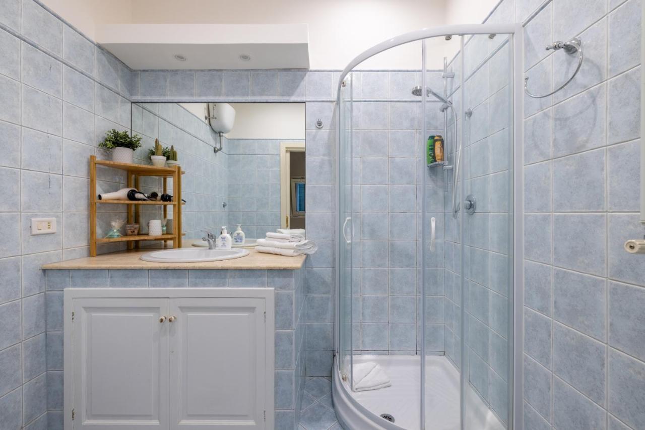 Charming Apartment With Patio A Few Steps From Colosseum Екстер'єр фото
