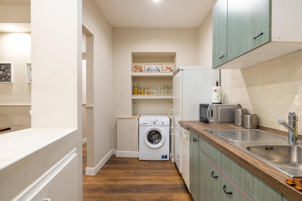 Charming Apartment With Patio A Few Steps From Colosseum Екстер'єр фото